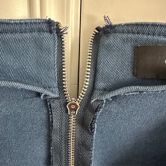 En Saison Puff Sleeve Belted Denim Wide Leg Jumpsuit Medium - Picture 16 of 16